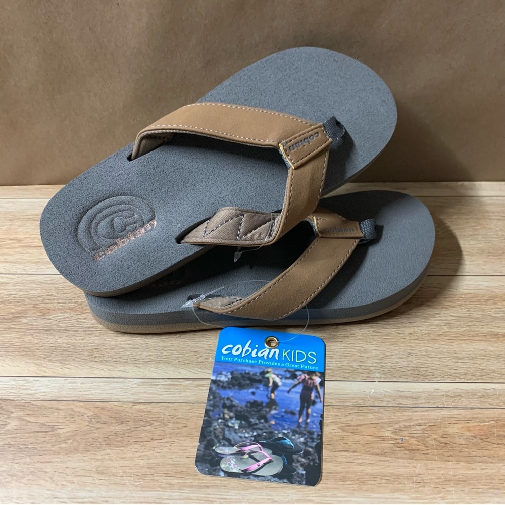New! Cobian Kids Floater 2 JR Flip Flops Thongs 2/3 2 3 Tan Beach Surf Sandals